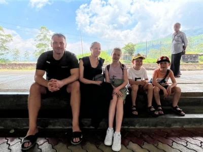 Dinon ja Miran perhe Sri Lankassa