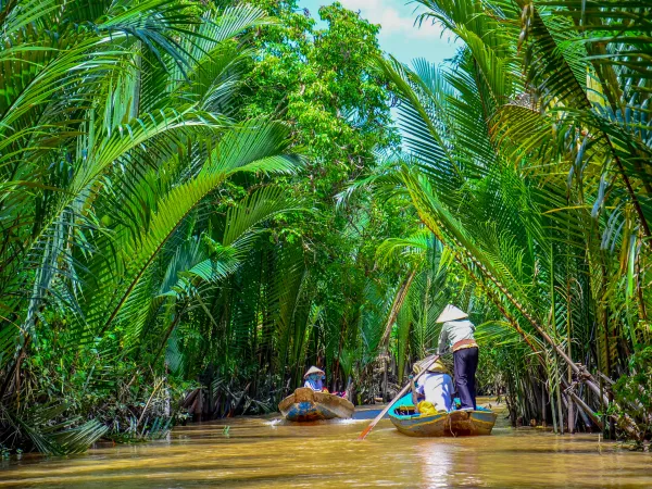 Kanoilua Mekongin suistossa, Vietnamissa