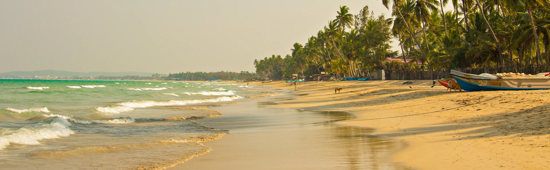 Uppuvelin ranta Trincomaleessa Sri Lankan itärannikolla