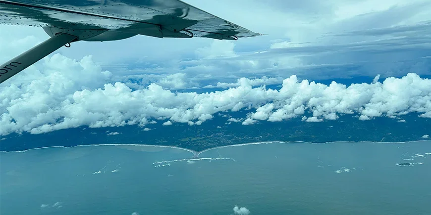 Näkymä pienkoneesta Costa Rican yllä